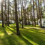 营地 Urlaub Im Wohnwagen Mitten Im Wald *