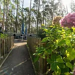 Urlaub Im Wohnwagen Mitten Im Wald * Lutow