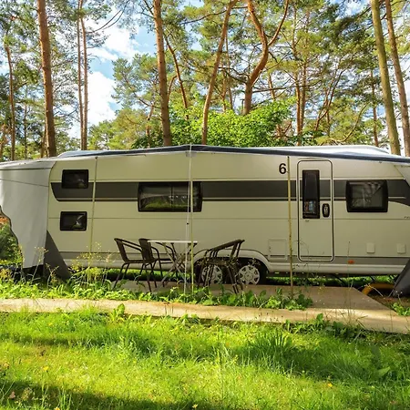 Campsite Urlaub Im Wohnwagen Mitten Im Wald *
