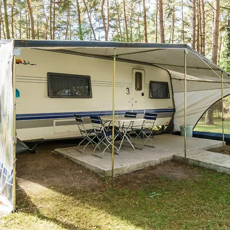 Urlaub Im Wohnwagen Mitten Im Wald Campsite *