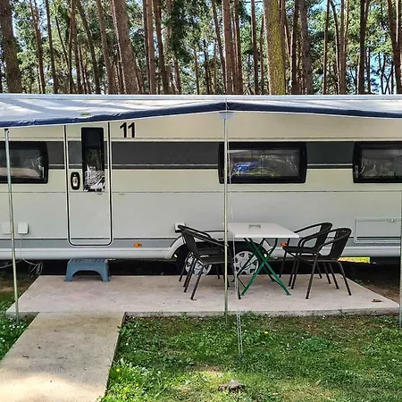 Campsite Urlaub Im Wohnwagen Mitten Im Wald *