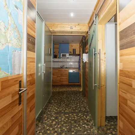 Urlaub Im Wohnwagen Mitten Im Wald