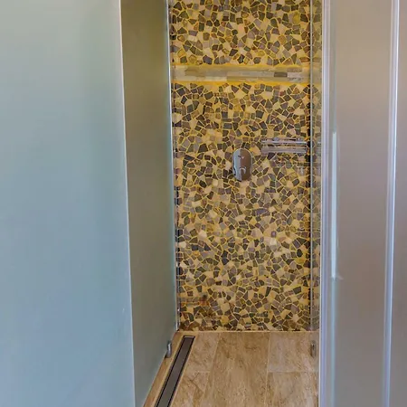 Urlaub Im Wohnwagen Mitten Im Wald Campingplads Lutow