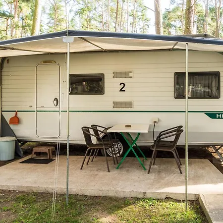 Urlaub Im Wohnwagen - Mitten Im Wald Campingplads Lutow