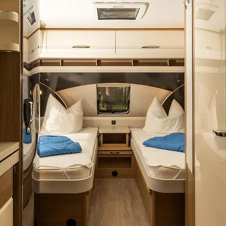 Urlaub Im Wohnwagen Mitten Im Wald Lutow