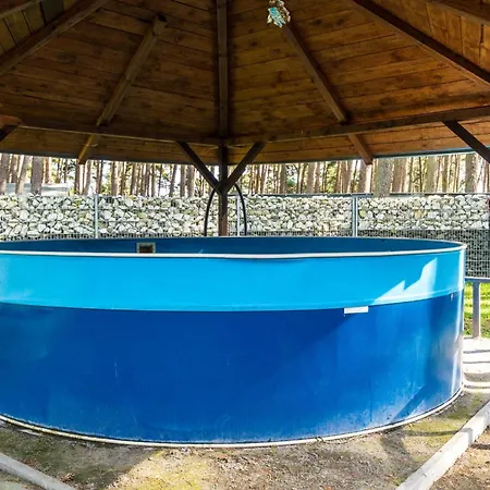 Urlaub Im Wohnwagen Mitten Im Wald Lutow