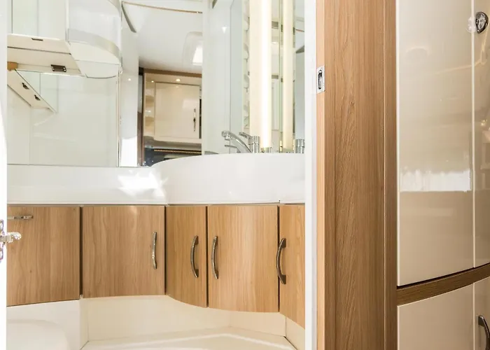 Urlaub Im Wohnwagen Mitten Im Wald *