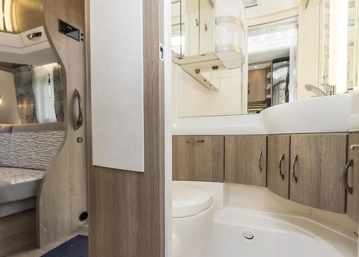 Urlaub Im Wohnwagen Mitten Im Wald *