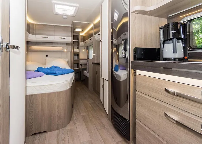 Urlaub Im Wohnwagen Mitten Im Wald Lutow