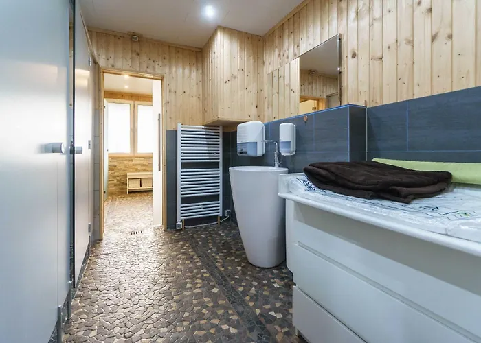 Urlaub Im Wohnwagen Mitten Im Wald * Lutow